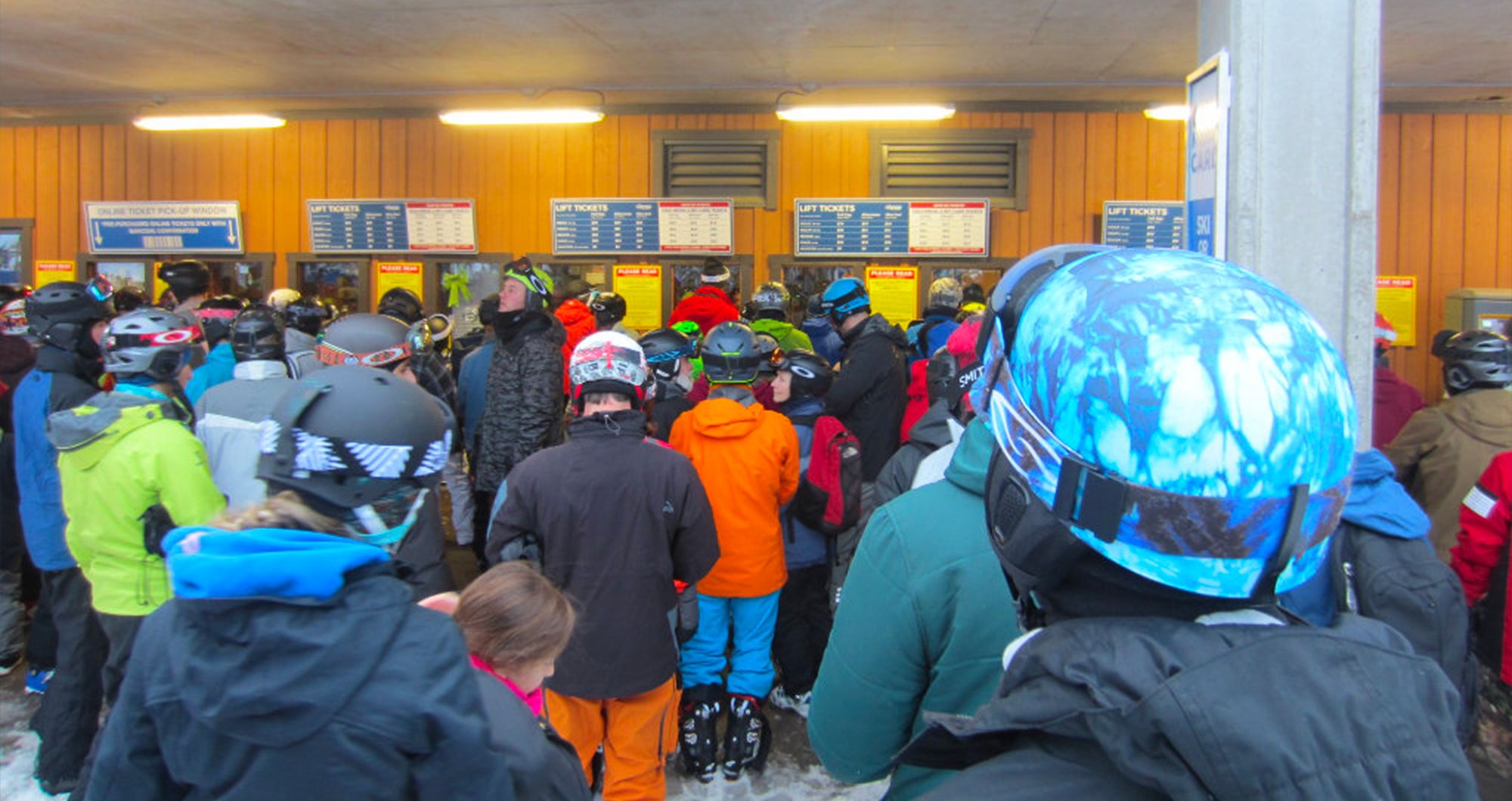 ticket-window-lineup